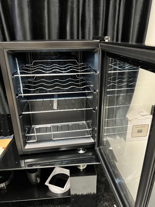 Винний холодильник з Німеччини Klarstein Shiraz 16 Uno 42 л 10045878