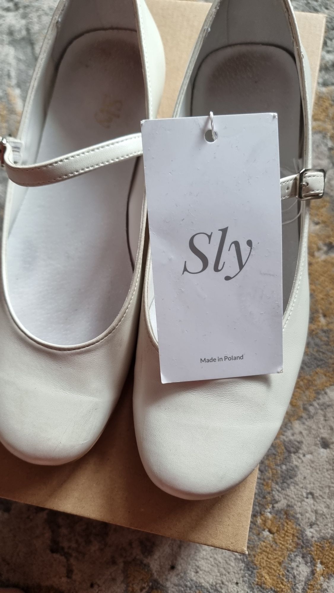 Komunijne pantofle białe perłowe buty SLY rozm 36