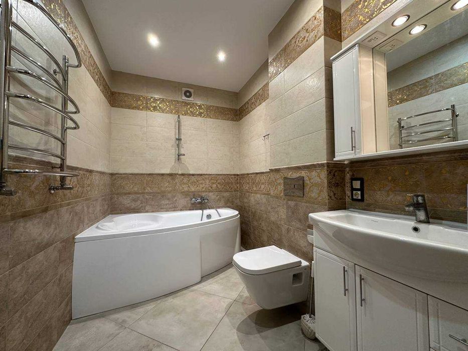 Без комісії ! 3к квартира з ремонтом. Львів, вул. Б.Хмельницького.