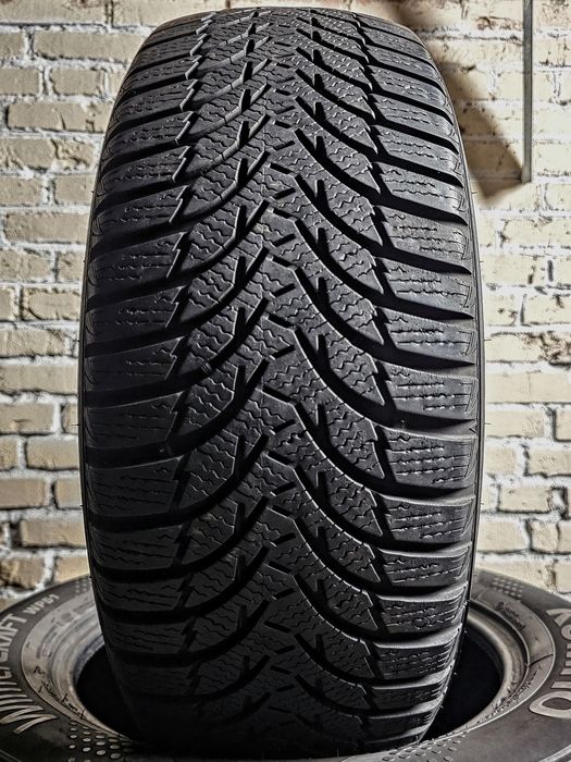Зимові 215/60r16 Kumho | 8.5mm | 2024 | Стан нових | Преміум шини |