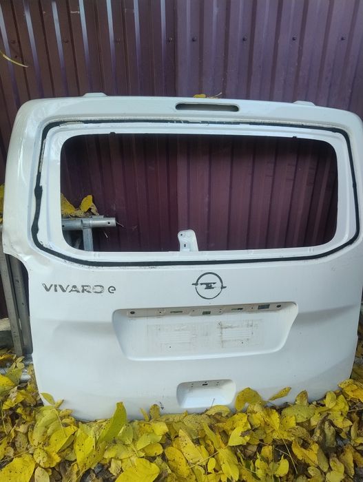 Кришка багажника  Vivaro  Expert Jumpy Proace  Zafira