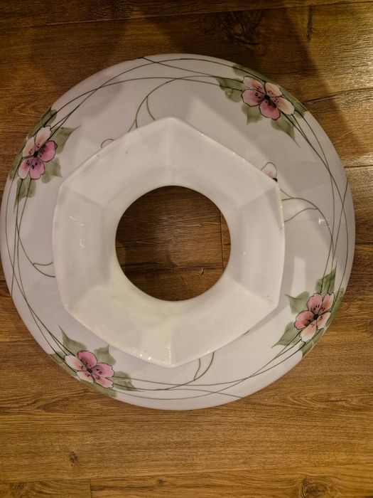 Lampa wisząca (stara lampa naftowa) z abażurem