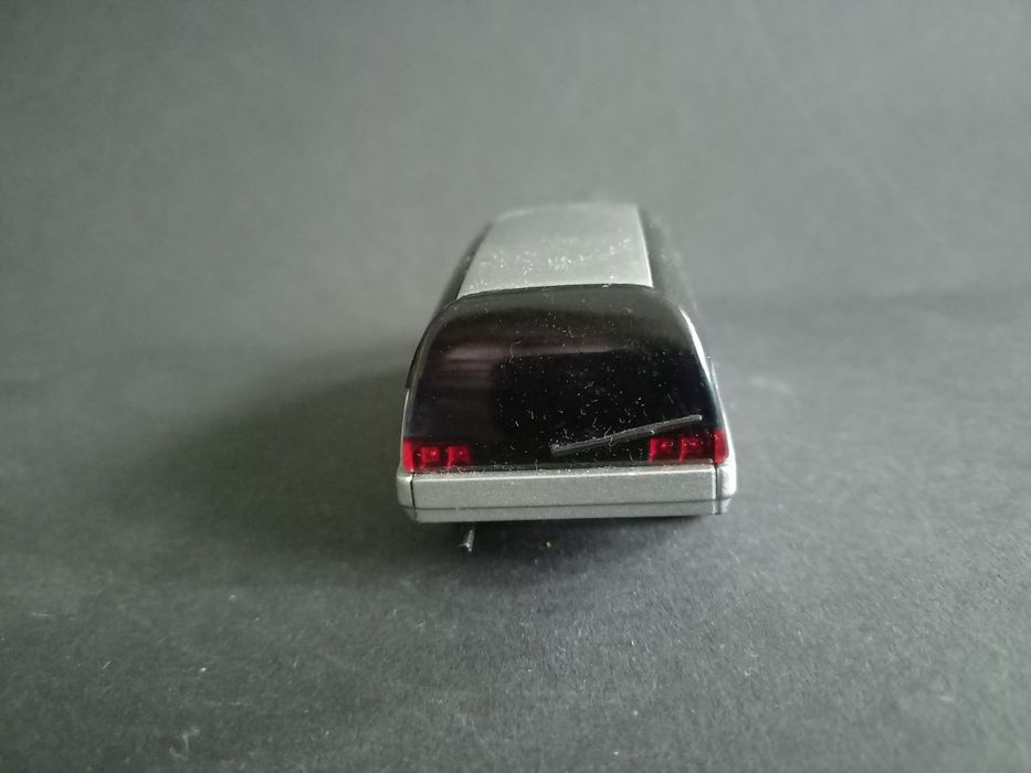 Машинка Oxta Deagostini