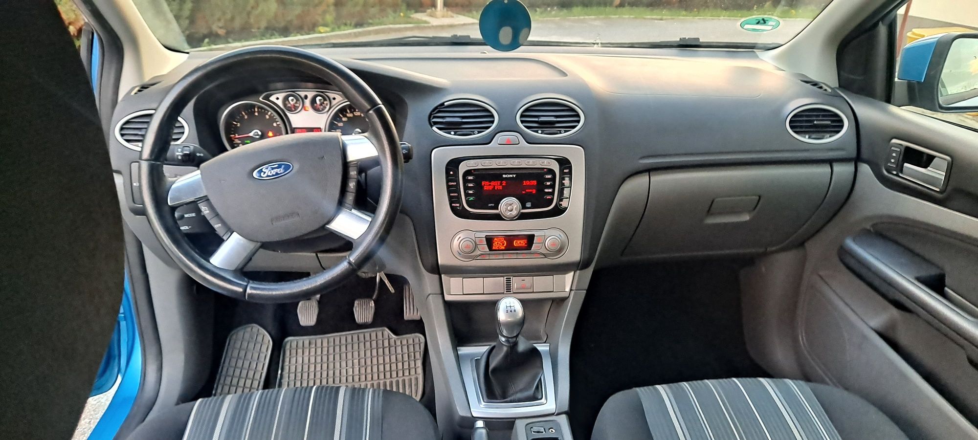Ford Focus mk2 lift 1.6 benzyna