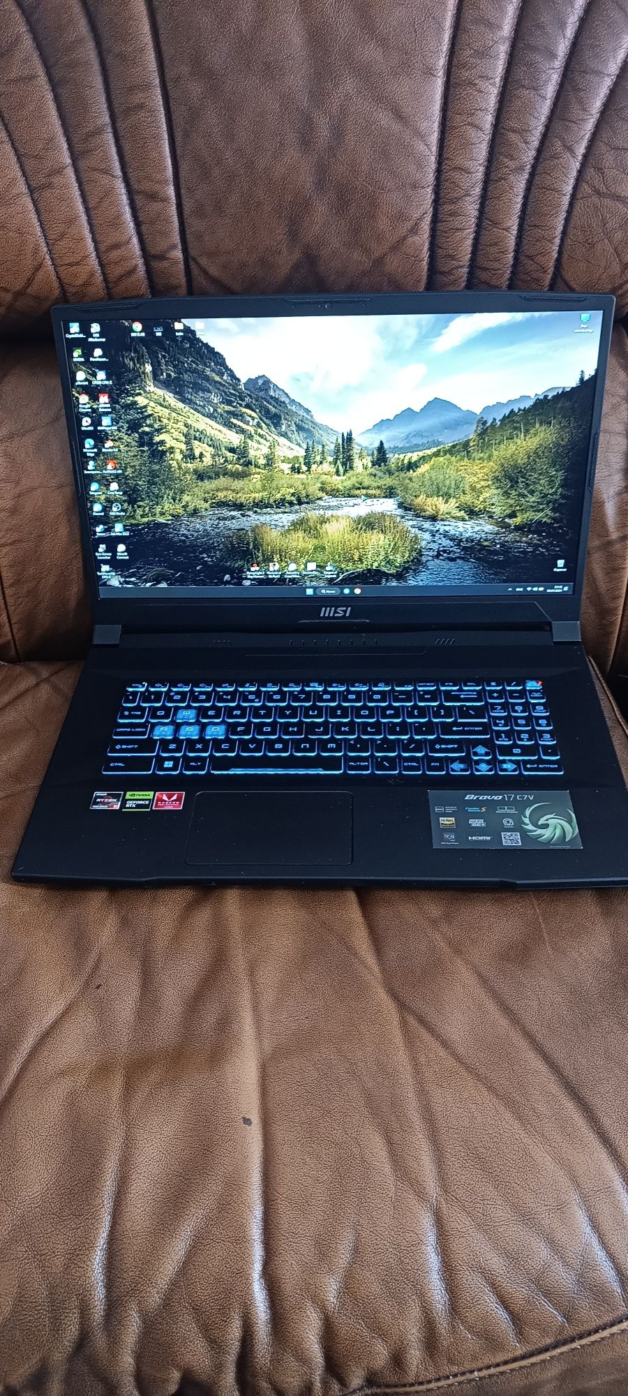 MSI Bravo 17 CVE