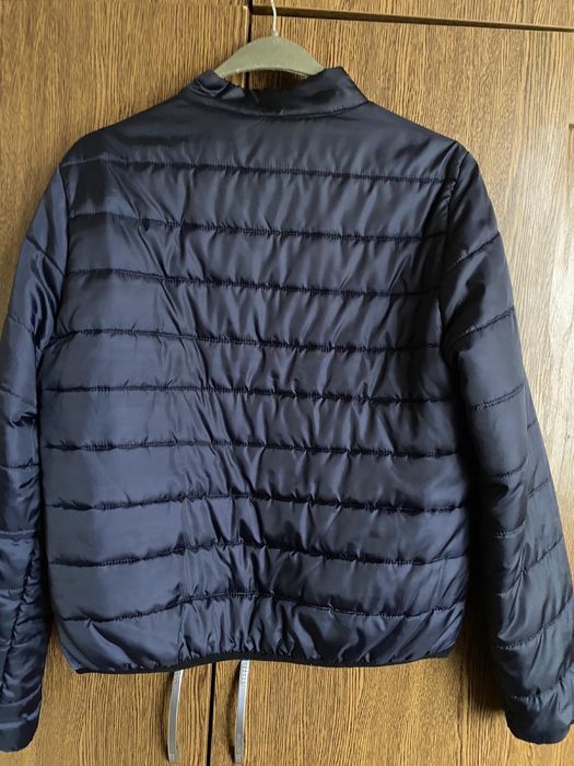 Продам женскую куртку Stradivarius