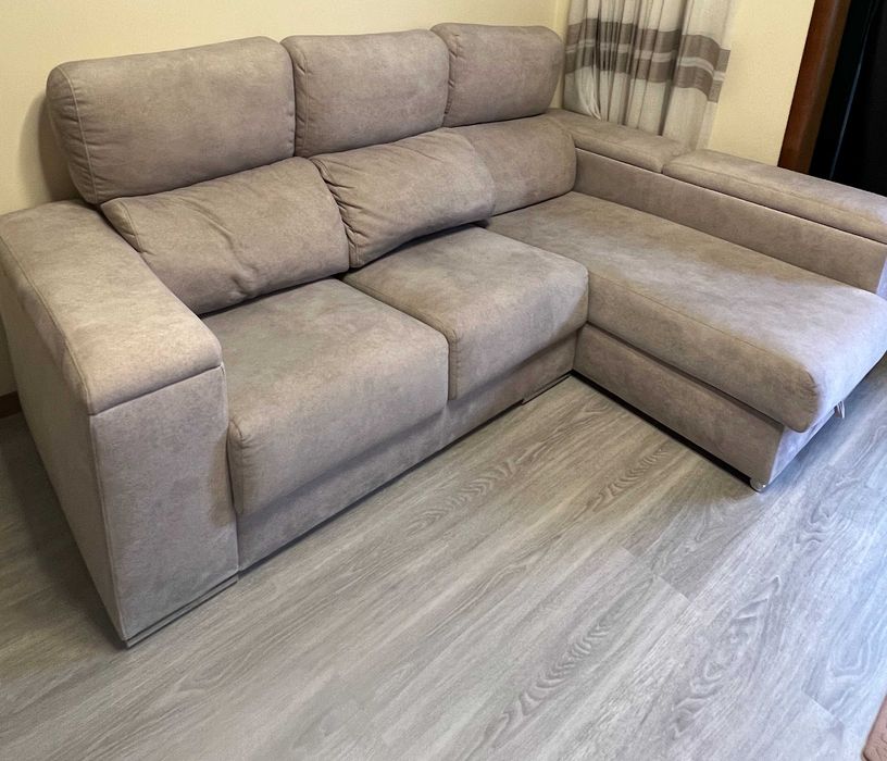 Sofá retrátil de canto 3 lugares com Chaise e Baú de armazenamento