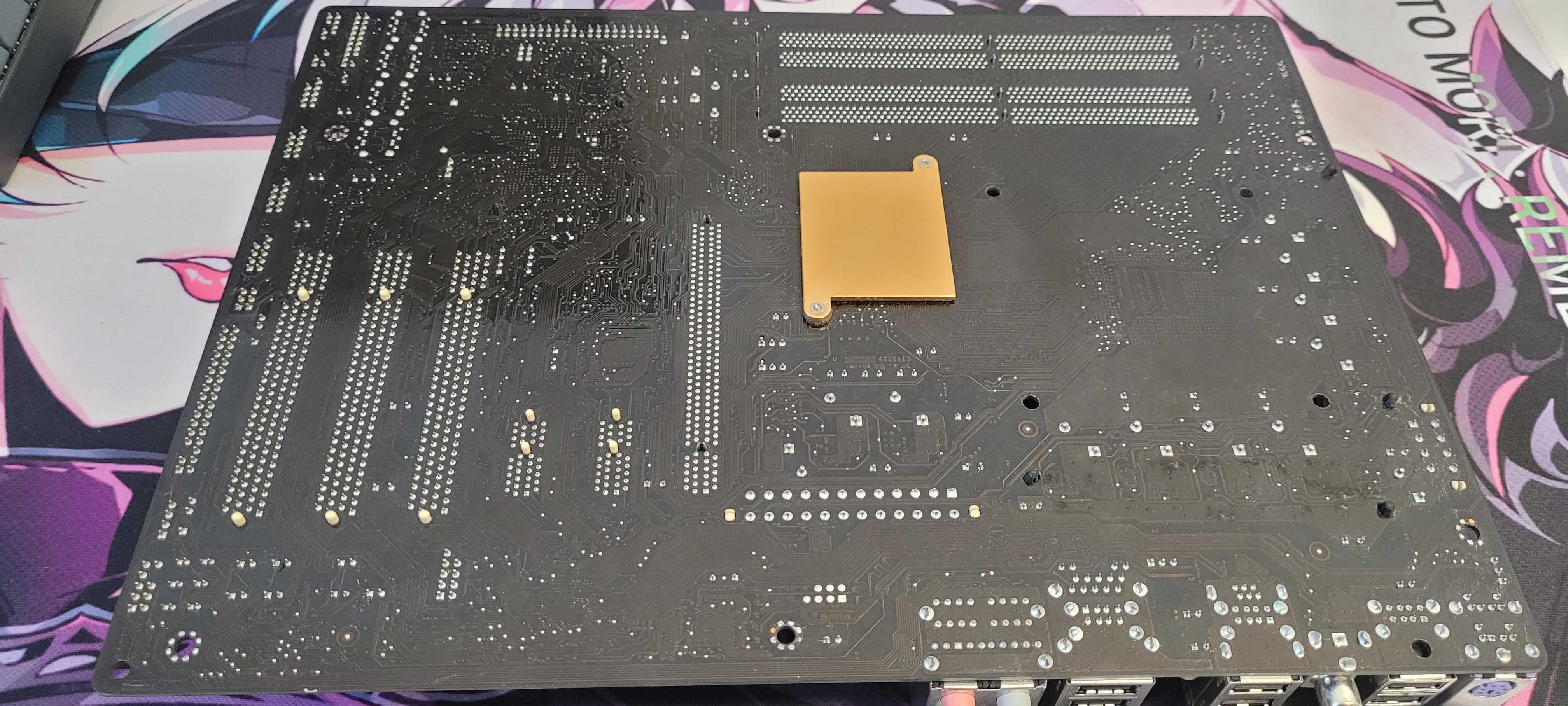 Продам материнскую плату Asus p5q + xeon x5460 + 8gb ddr2 800