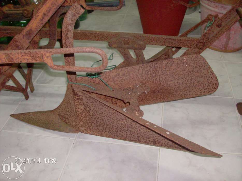 Utensílios antigos em ferro,madeira outeiro da cabeça torres vedras