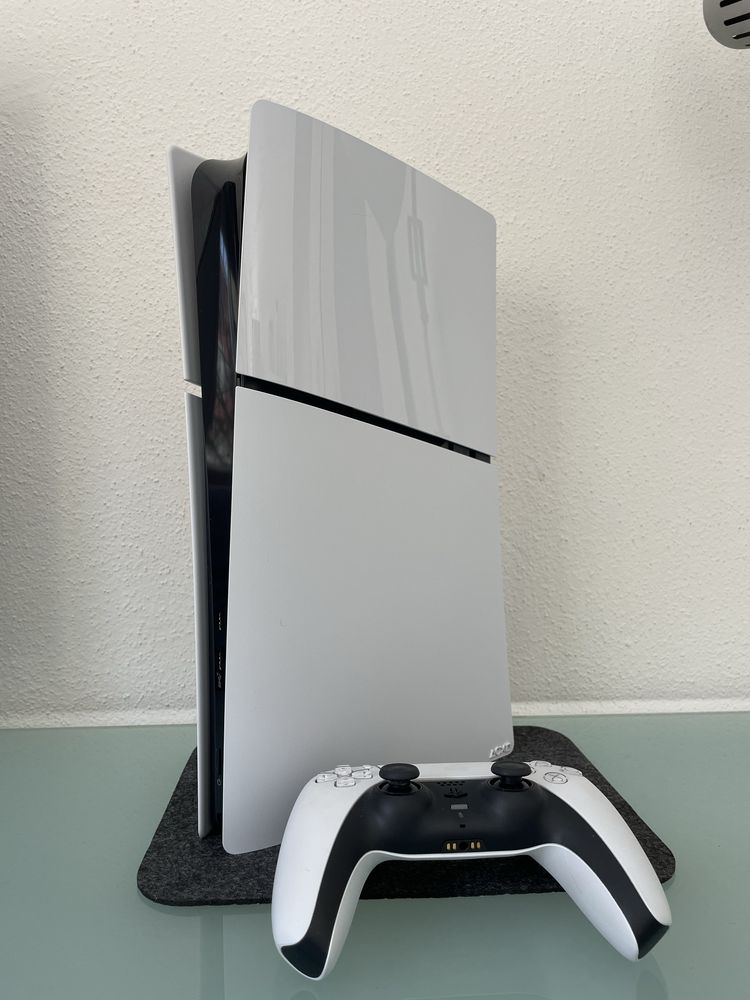 Playstation 5 Slim 1TB como nova