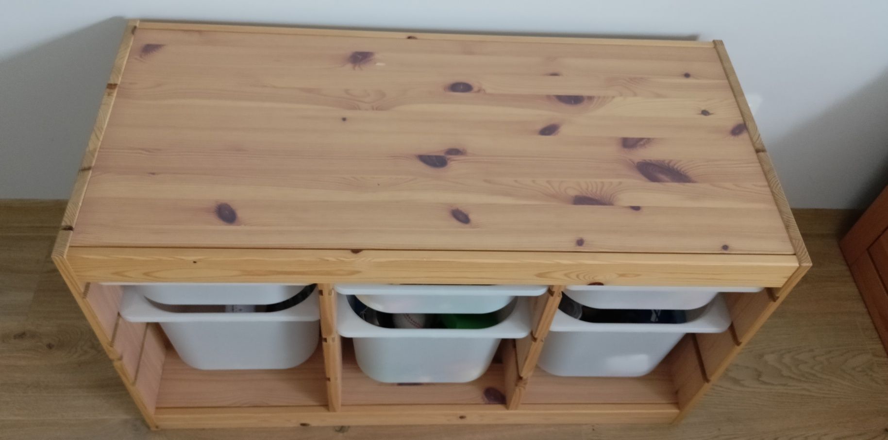 Trofast regał z pojemnikami Ikea sosna
