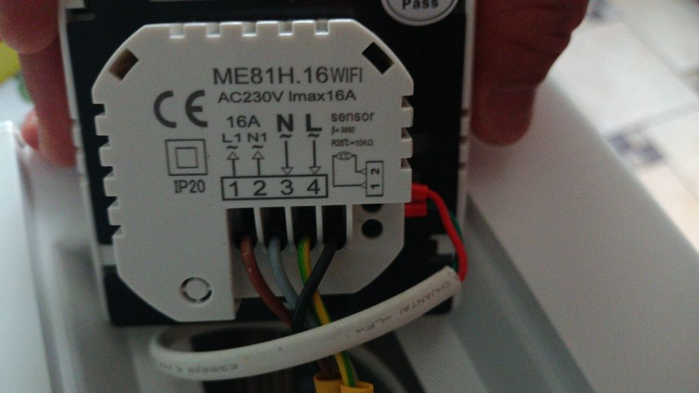 Rozdzielnica natynkowa sterownik pieca z wifi