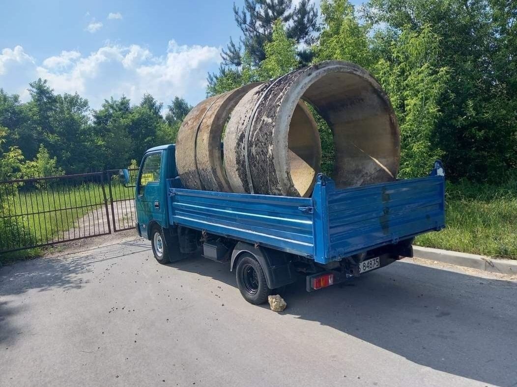 Usługi transportowe wywrotka Dmc 3.5t pozdrawiam!