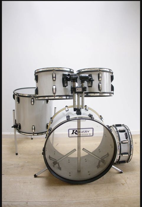 Bateria completa Roger's com conjunto de Pratos Zildjian Avedis