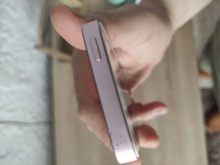iPhone SE (2016) 32GB Rose Gold. Touch ID. Неверлок (Оригинал)
