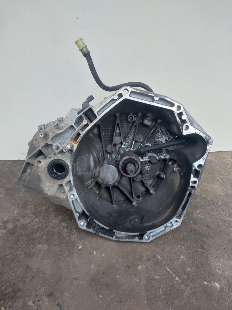КПП/МКПП 1.5dci 6-ст (TL4 B 043) Renault Megane, Scenic/Dacia Duster