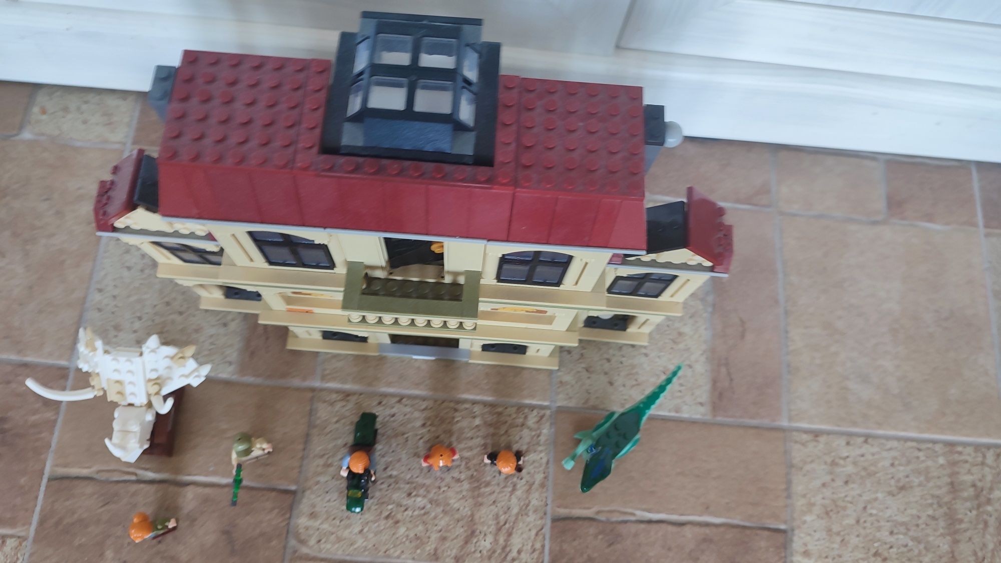 LEGO jurasic klocki 75930