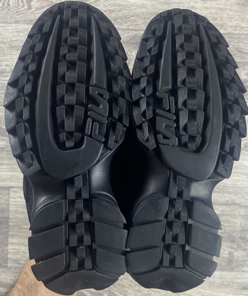 Fila кроссовки 36 размер кожаные чёрные оригинал