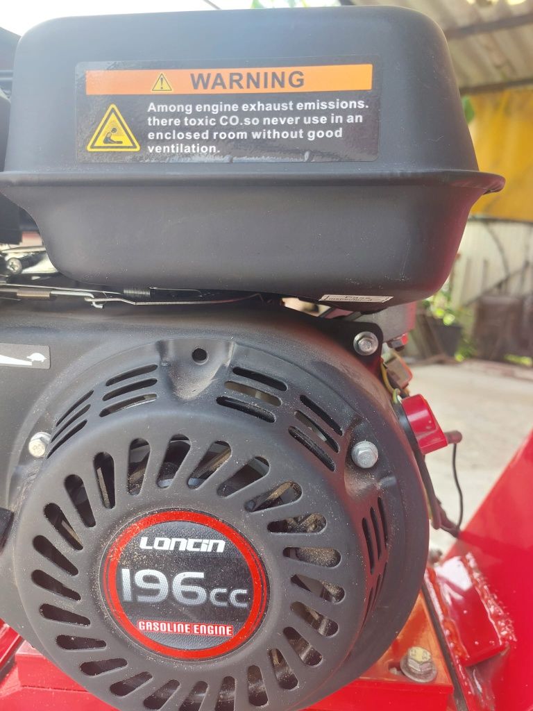 Triturador de lenha como novo