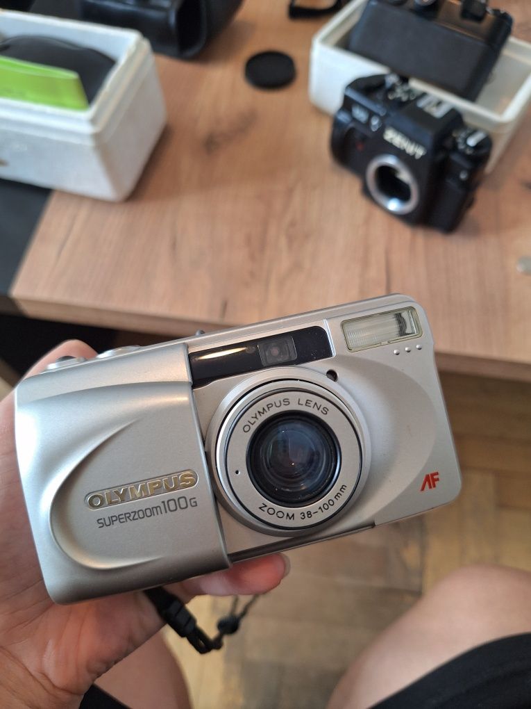 Aparat Olympus superzoom100G - sprawny analogowy