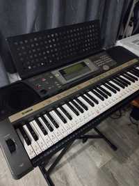 Синтезатор YAMAHA  PSR640