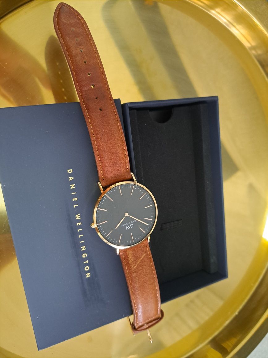 Zegarek złoty daniel wellington pasek brązowy