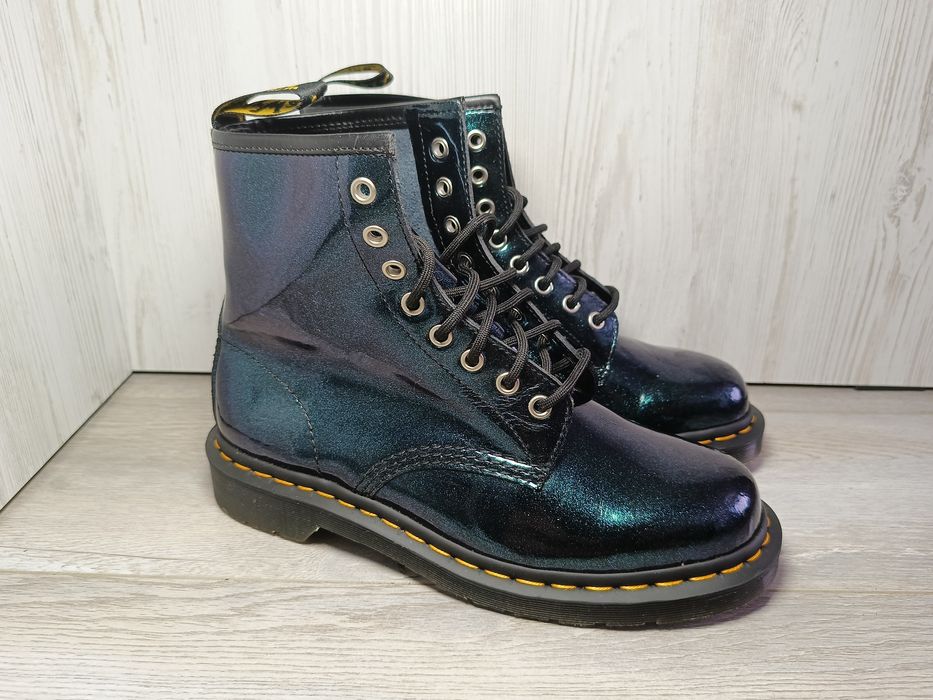 Dr. Martens 25562