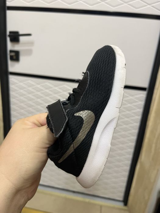 Кросівки NIKE розмір 25