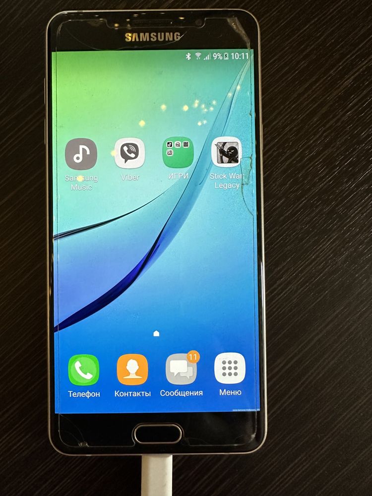 Продам телефон  Samsung Galaxy Gold Duos  A7 2016