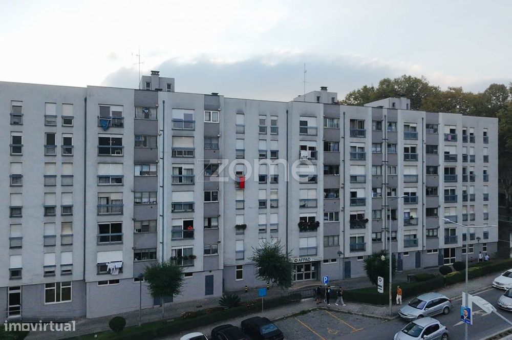 Excelente apartamento T3, junto a estação de VNF.