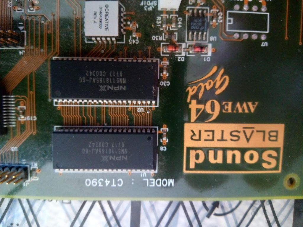 (RARO) Placa de áudio Creative SoundBlaster AWE64 Gold modelo CT4390