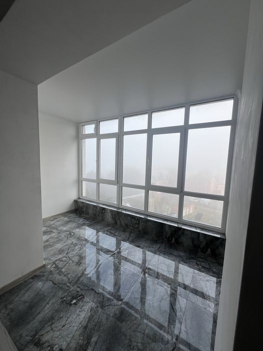 Продам 2-х кімнатну квартиру в новому будинку.