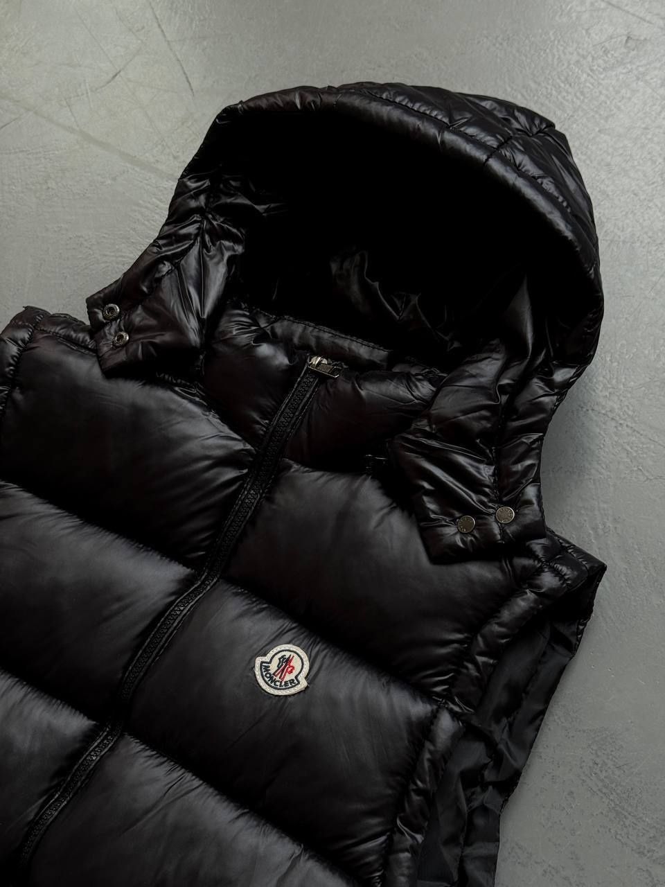 Жилетка - безрукавка від /MONCLER/Монклер