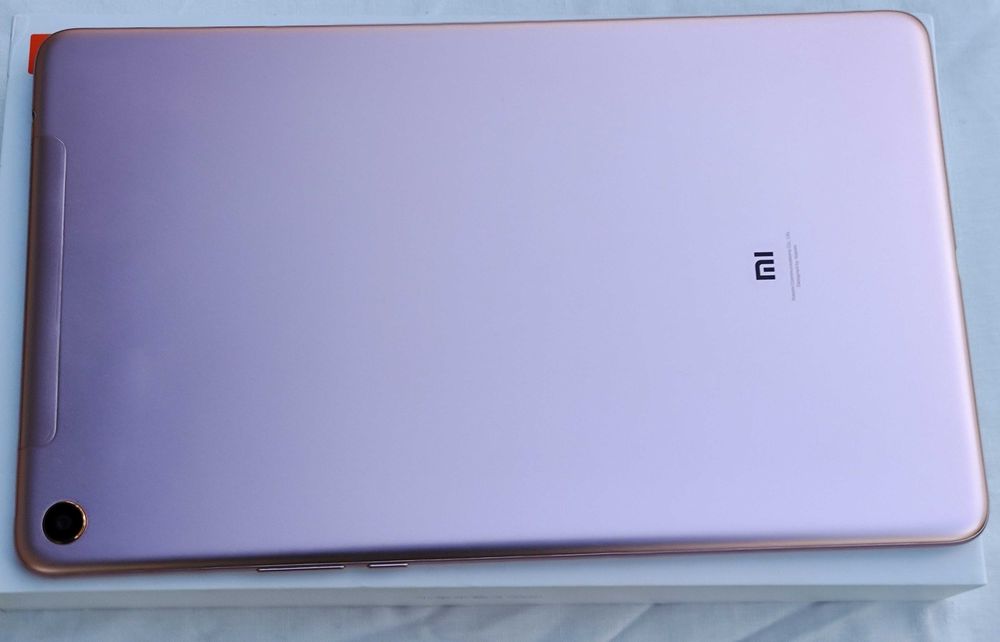 Планшет 10" Xiaomi Mi Pad 4 plus 4/128 GB LTE