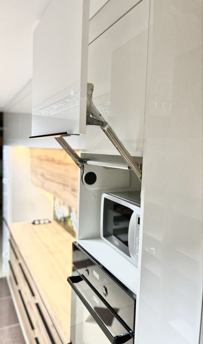 Kuchnia akryl/laminat nowa wyprzedaż ekspozycji Kępno