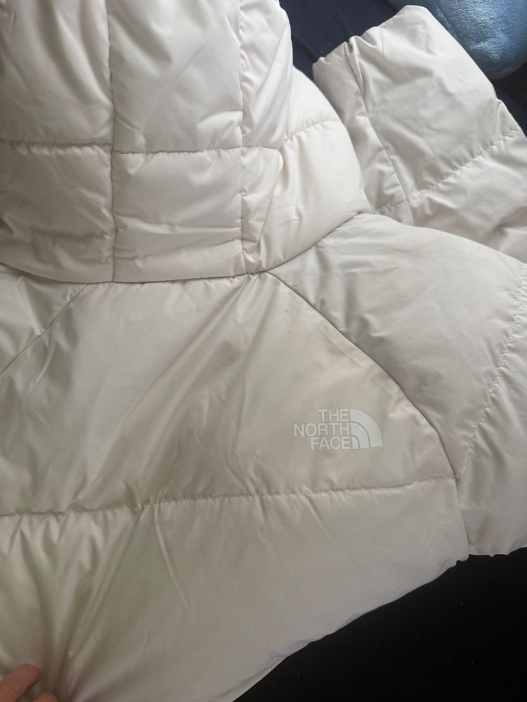 Пуховик the north face , на 12 років, або на дівчину до 160 . Оригінал