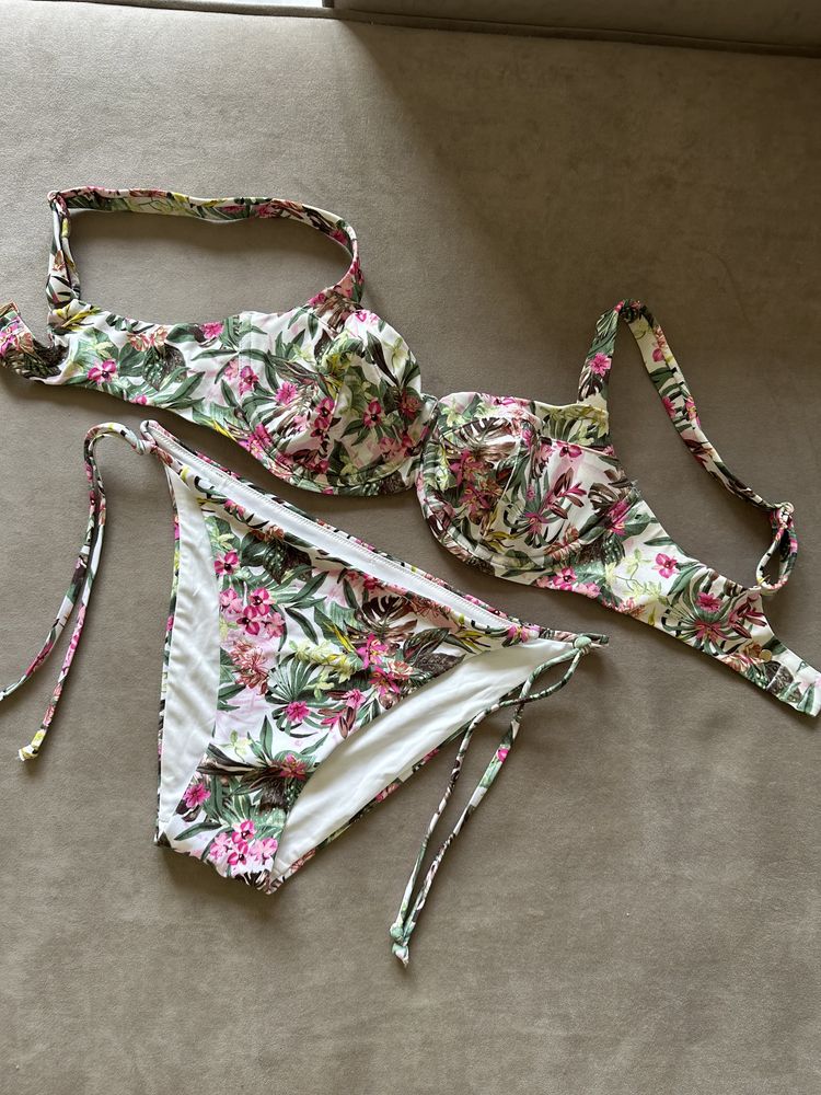 Неймовірний купальник Victoria's Secret символічна ціна