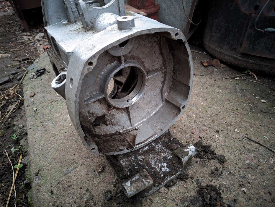 Блок двигуна МТ-9 (Під генератор на 6В)