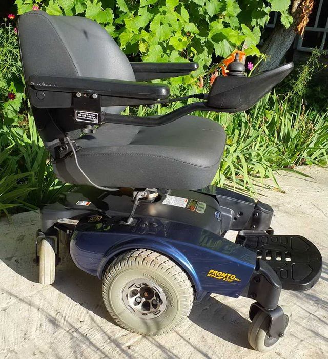 INVACARE PRONTO M61 : Kоляска инвалидная с подъемником