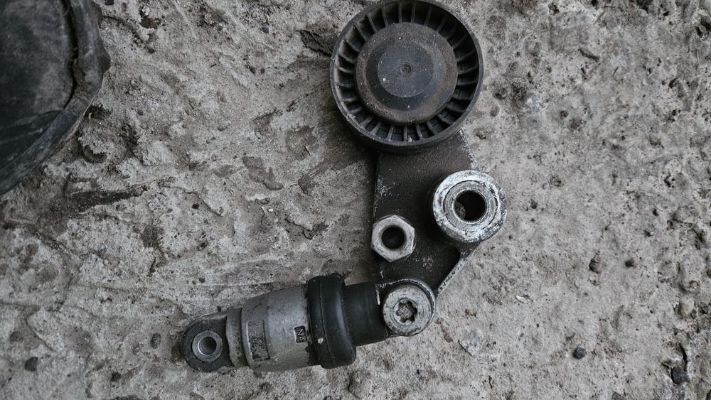 Запчастини Rexton 2