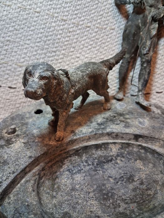 Stara figura z mosiądzu motyw myśliwski