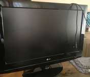 Telewizor LG 32 cale z 2 HDMI i dekoderem dvbt2