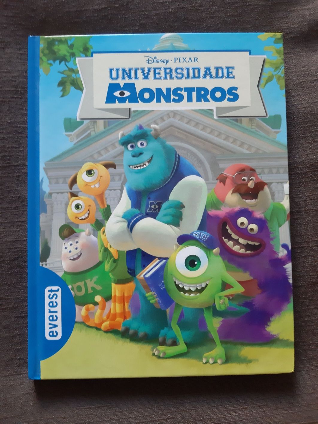 Livro Universidade Monstros - Disney
