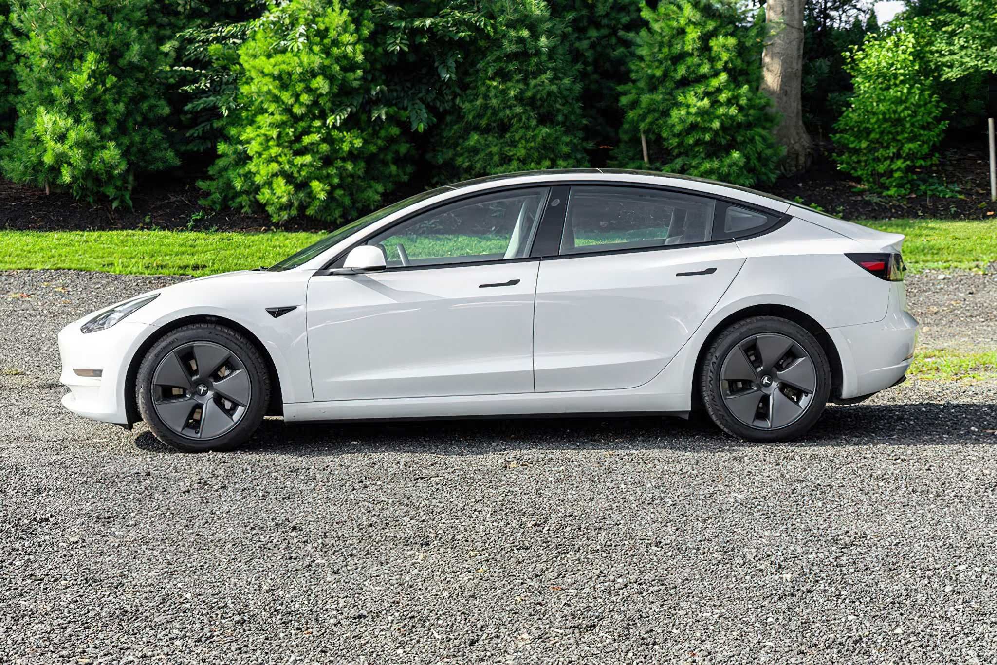 Tesla Model 3 Long Range 2021