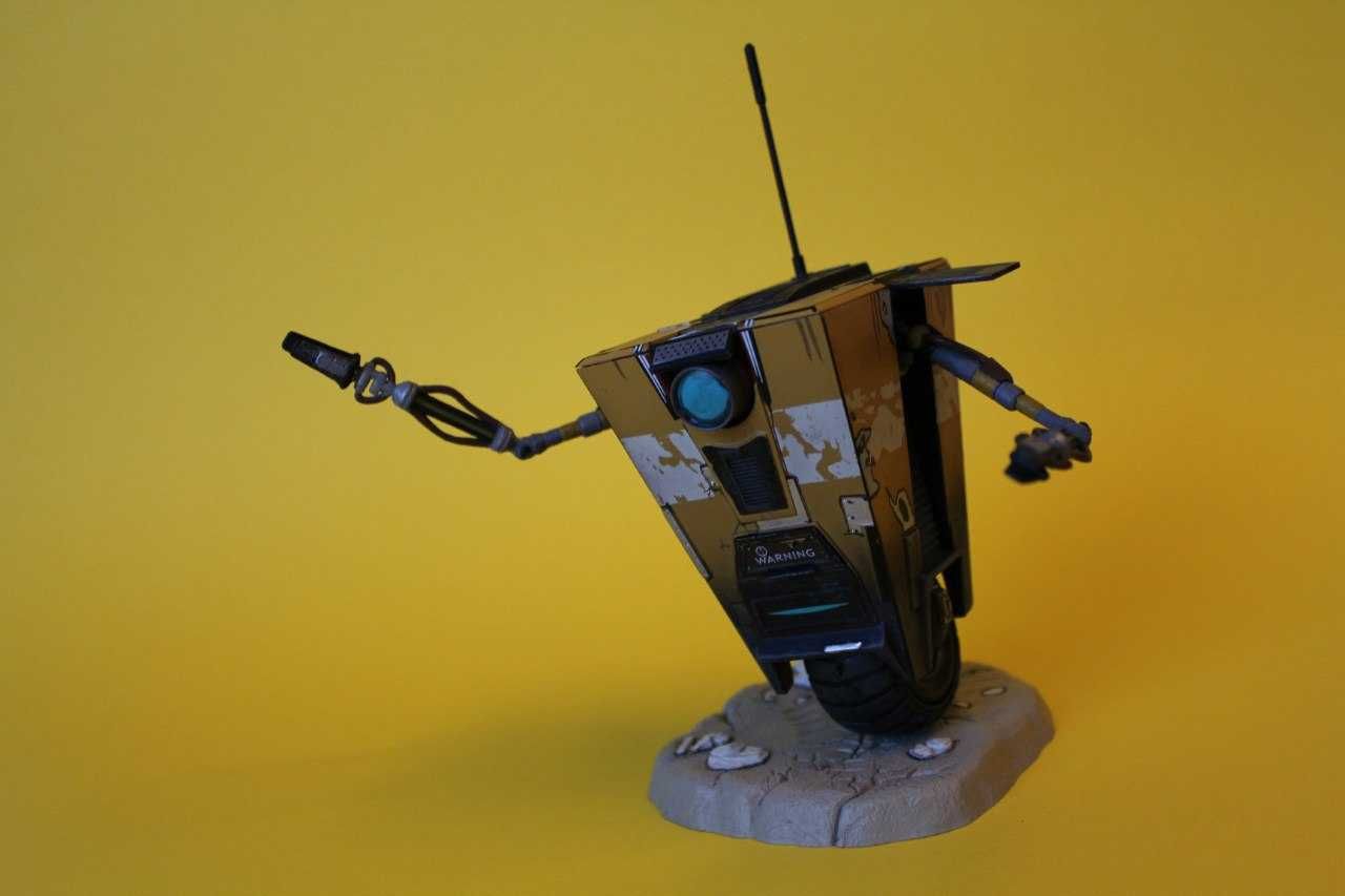 NECA Borderlands "Claptrap" aka CL4P-TP Action Figure