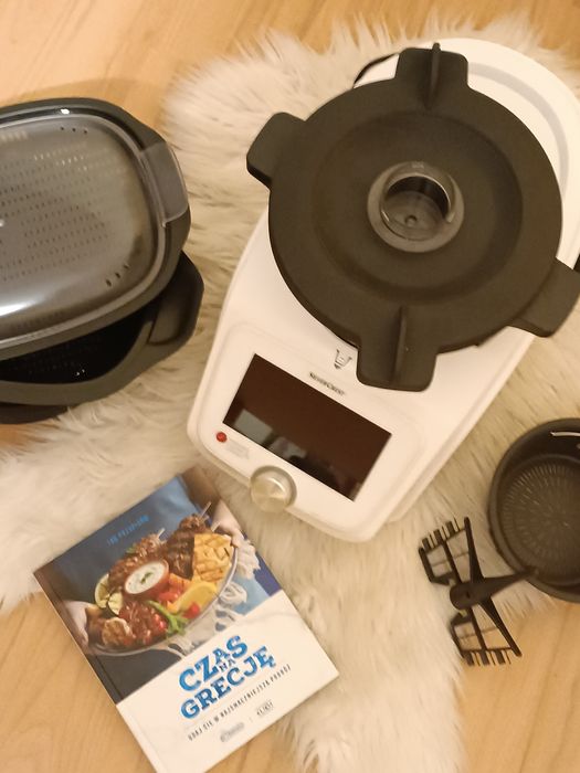 Lidlomix Silvercrest Monsieur Cuisine Connect SKNC 1200 D4 robot kuche