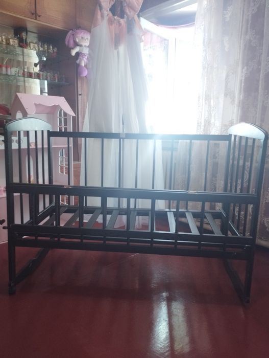 Продам дитяче ліжечко