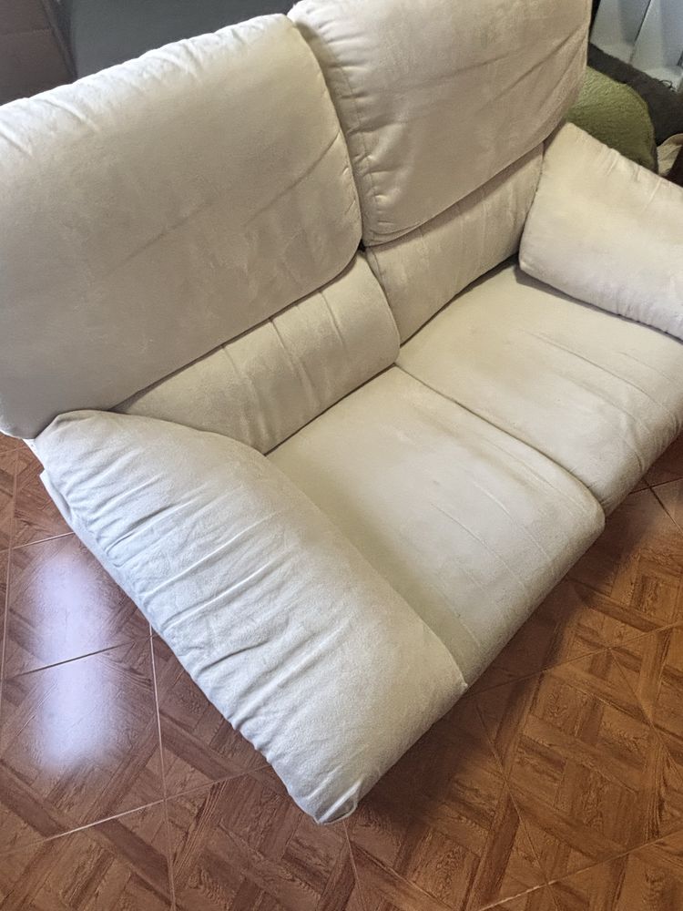 Sofa bege 2 pessoas