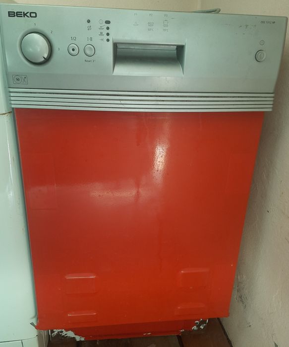 Запчастини помпа мотор кріплення до посудомийної машини Beko DSS1312xp