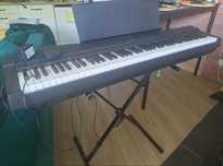 Pianino Yamaha P125B + statyw